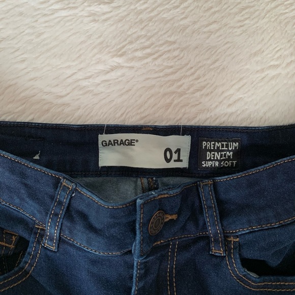 Dark Wash Garage Jeans - Picture 4 of 4
